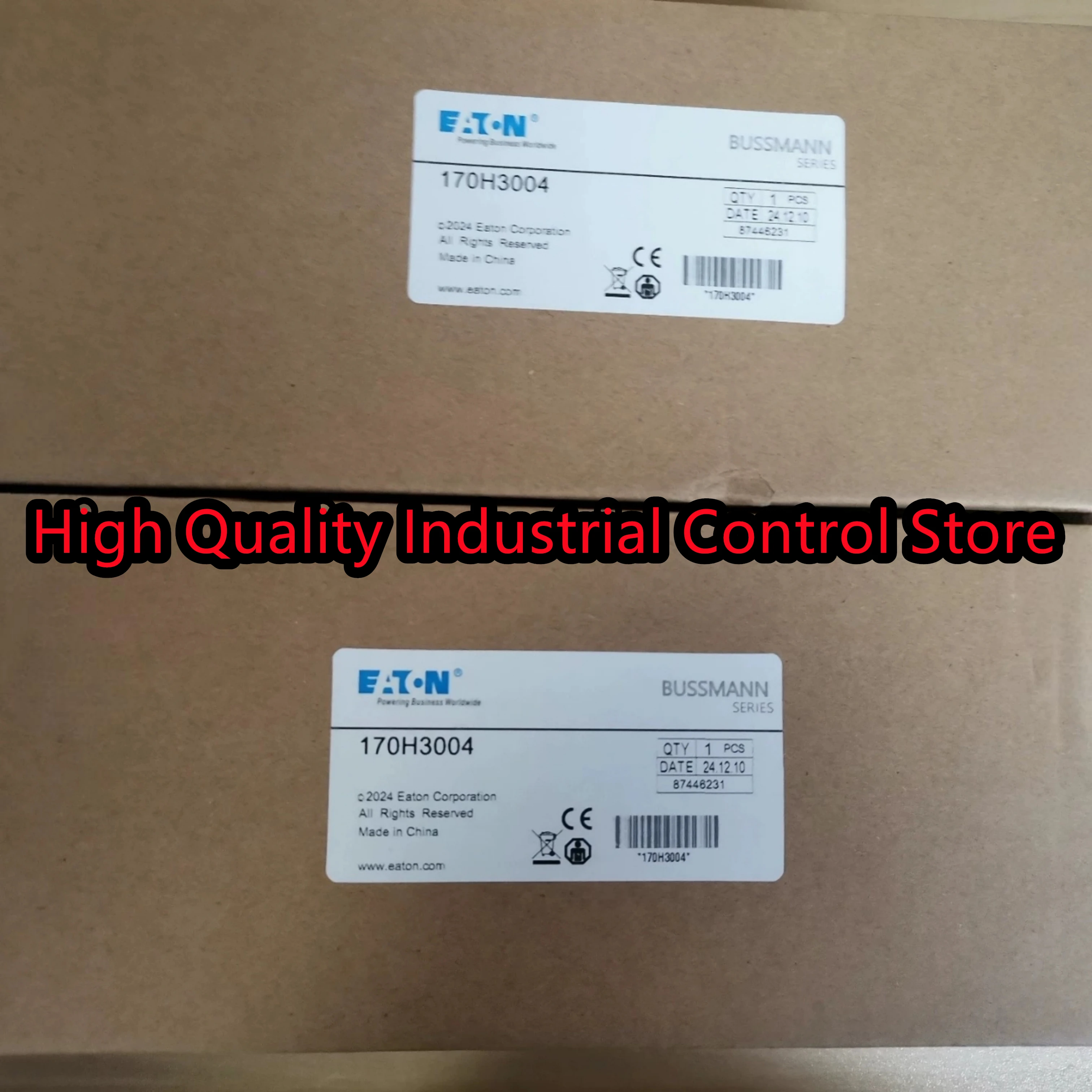 170H3003 170H3004 Fuse base new in box