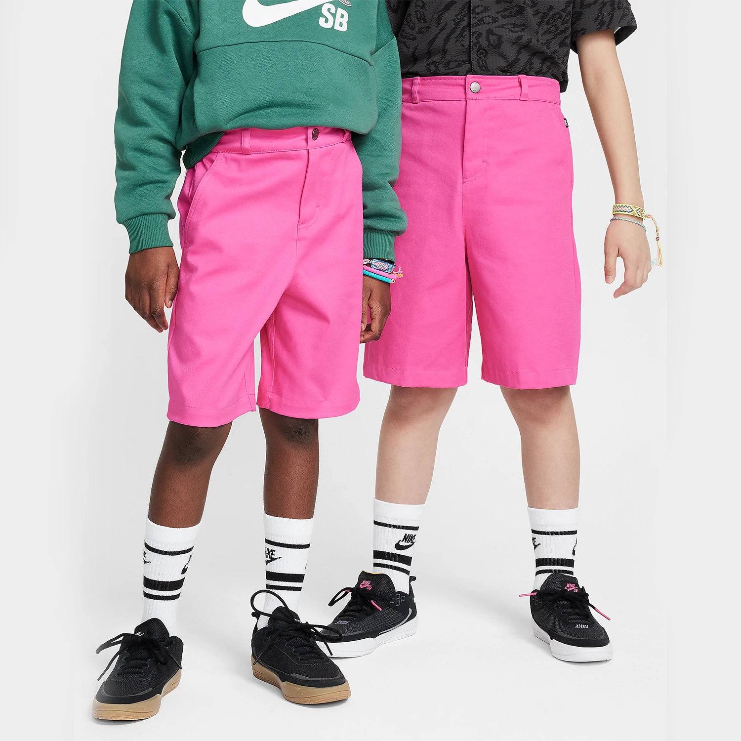 

Nike Official New Big Kids Twill Loose Woven Skate Shorts FN9217-605