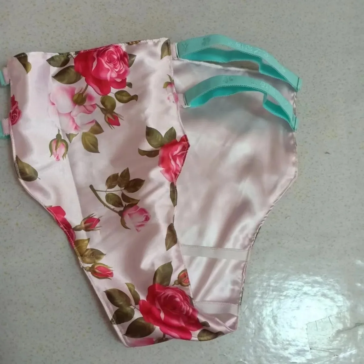 Handmake Silky Touch Light Weight T-briefs Flower Prints Thong Panties
