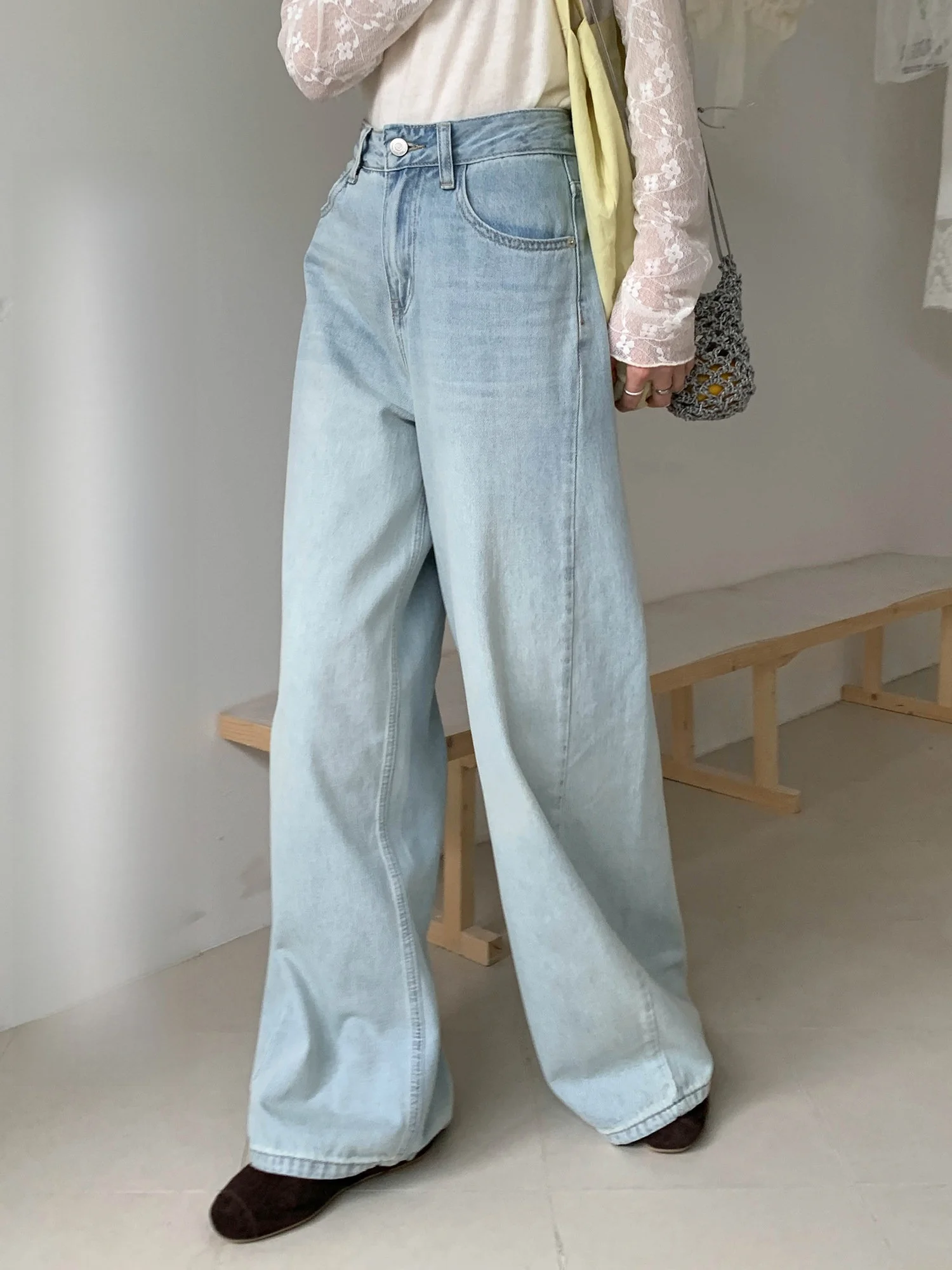 

Light Blue High Waist Straight Leg Wide Leg Pants Women's Jeans Spring 2026 New Style Washed Natural Waist Button Closure