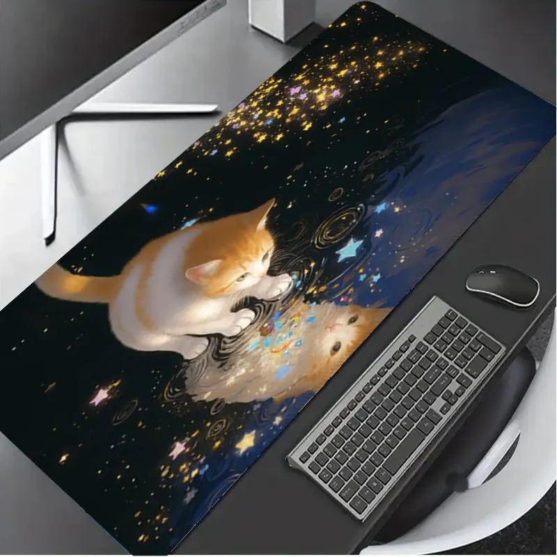 

The cat-patterned mouse pad with a large anti-slip and washable rubber base is suitable for use in offices and by gamers