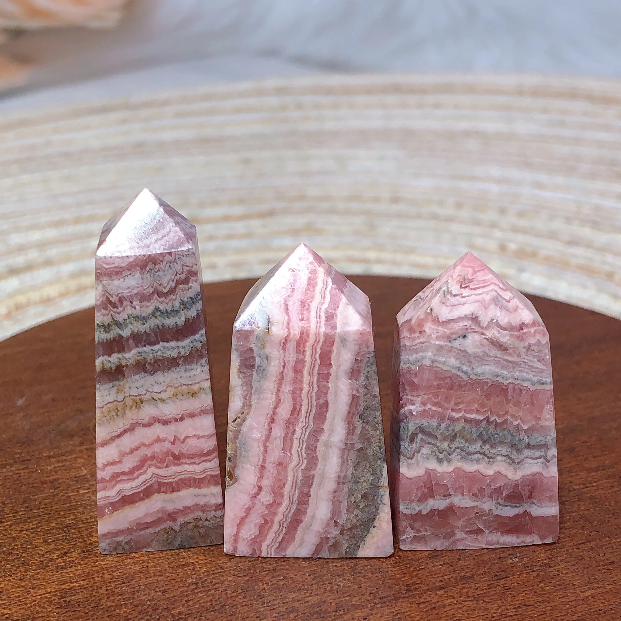 Natural Crystals Rhodochrosite Small Tower Flash High Quality Healing Gemstones Home Decorations Gift Room Decor Stone Jewelry