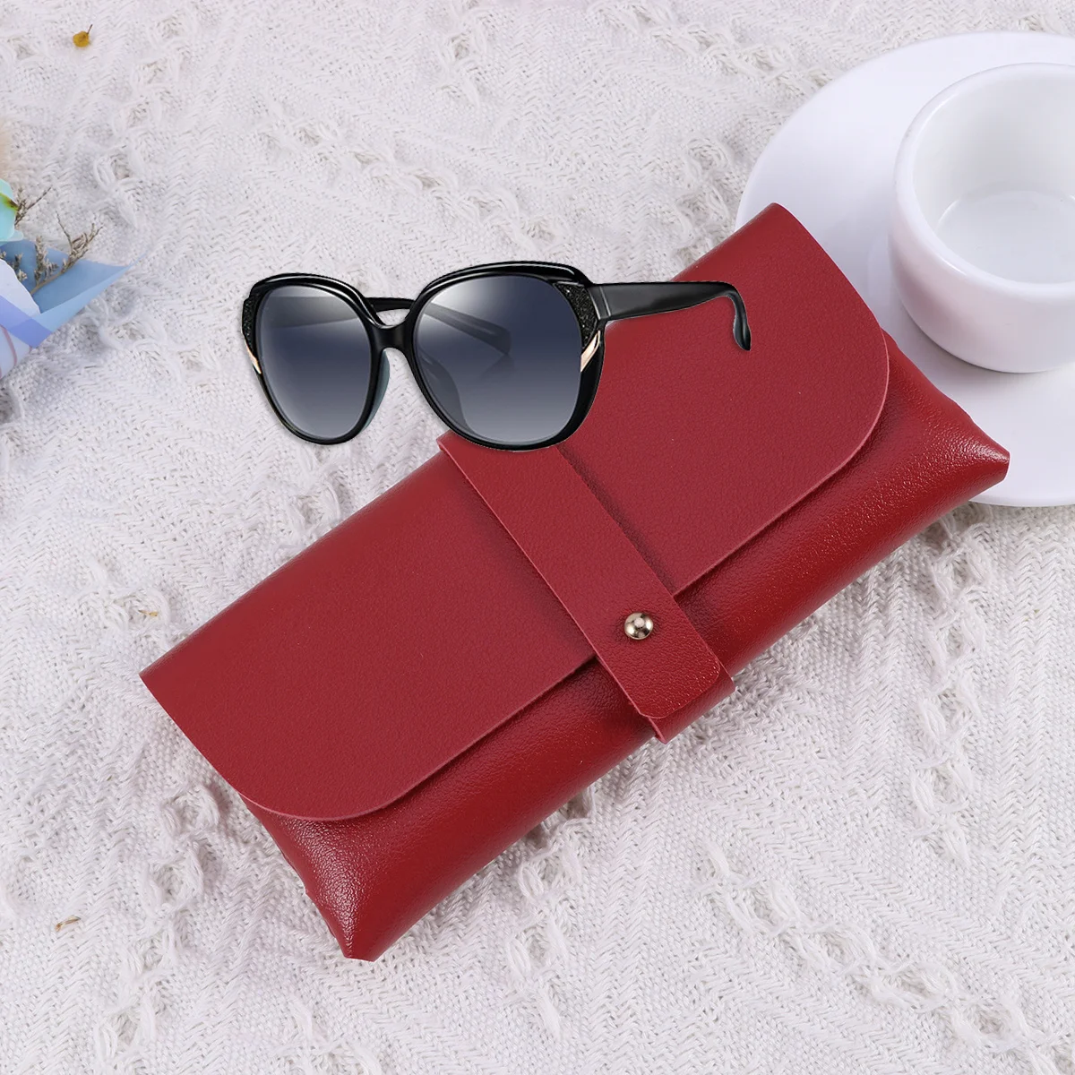 

Red Fashion Glasses Case Buckle Clamshell PVC Handmade Cover Bag Large Capacity Slim Design Glasses Case