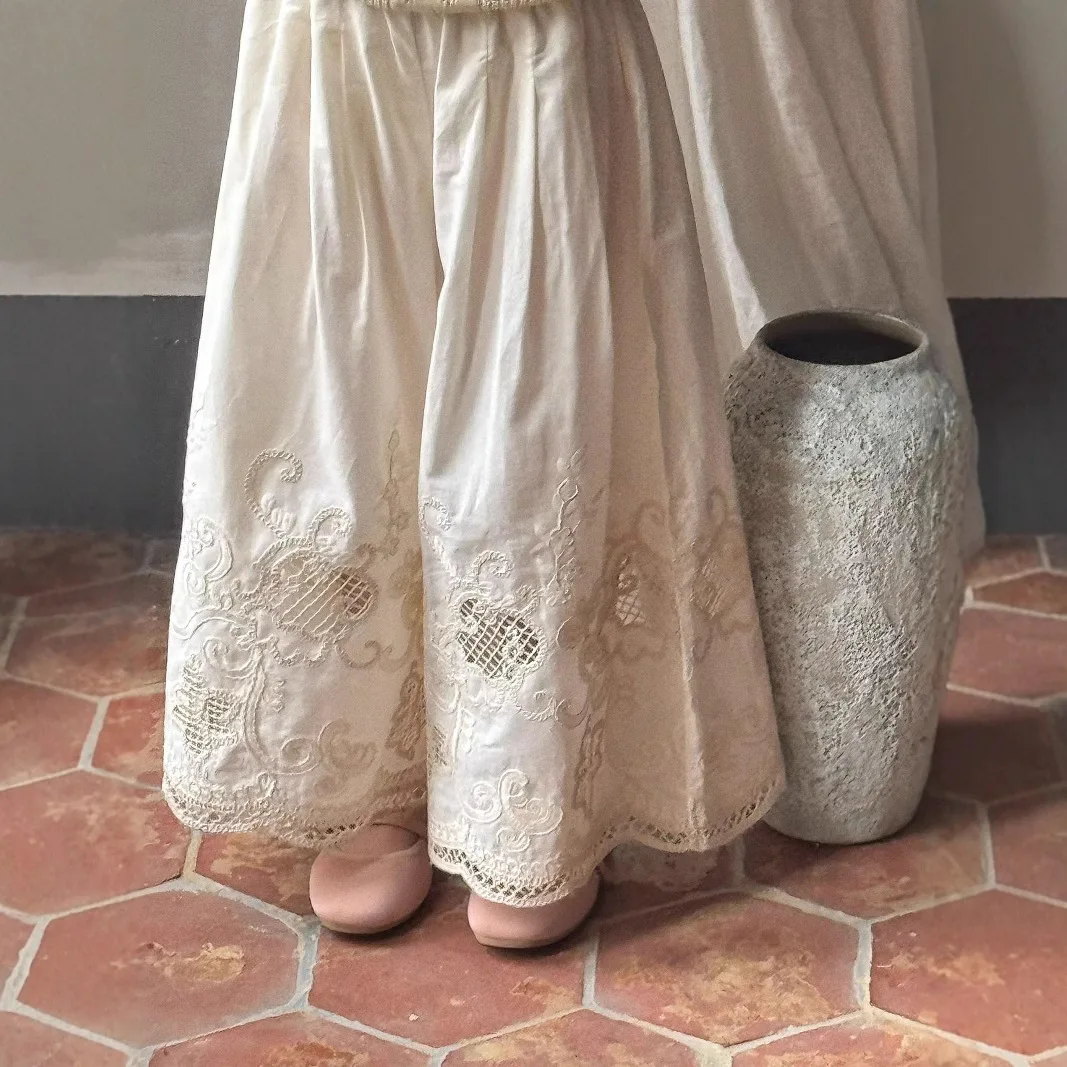 

Cotton Embroidered Hollow Flower Heavy Duty Elastic Waist Wide Leg Pants 2025 Summer New Girls Mosquito Proof Pants