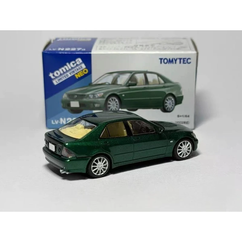 حقيقي في المخزون TAKARA TOMY TOMYTEC TLV 1/64 N227 TOYOTA ALTEZZA RS200 سبيكة موتور مركبة دييكاست نماذج مجموعة ألعاب السيارات