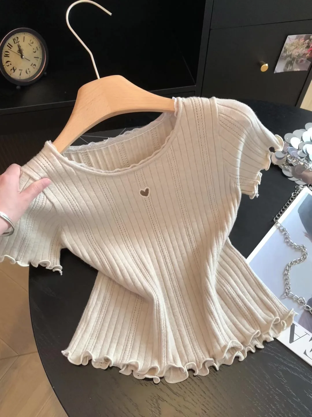Women's Khaki Heart Hollow Out Knit Short Sleeve Tee Top Y2K Gyaru Vintage Korean style French Elegant T-Shirt for Women Summer