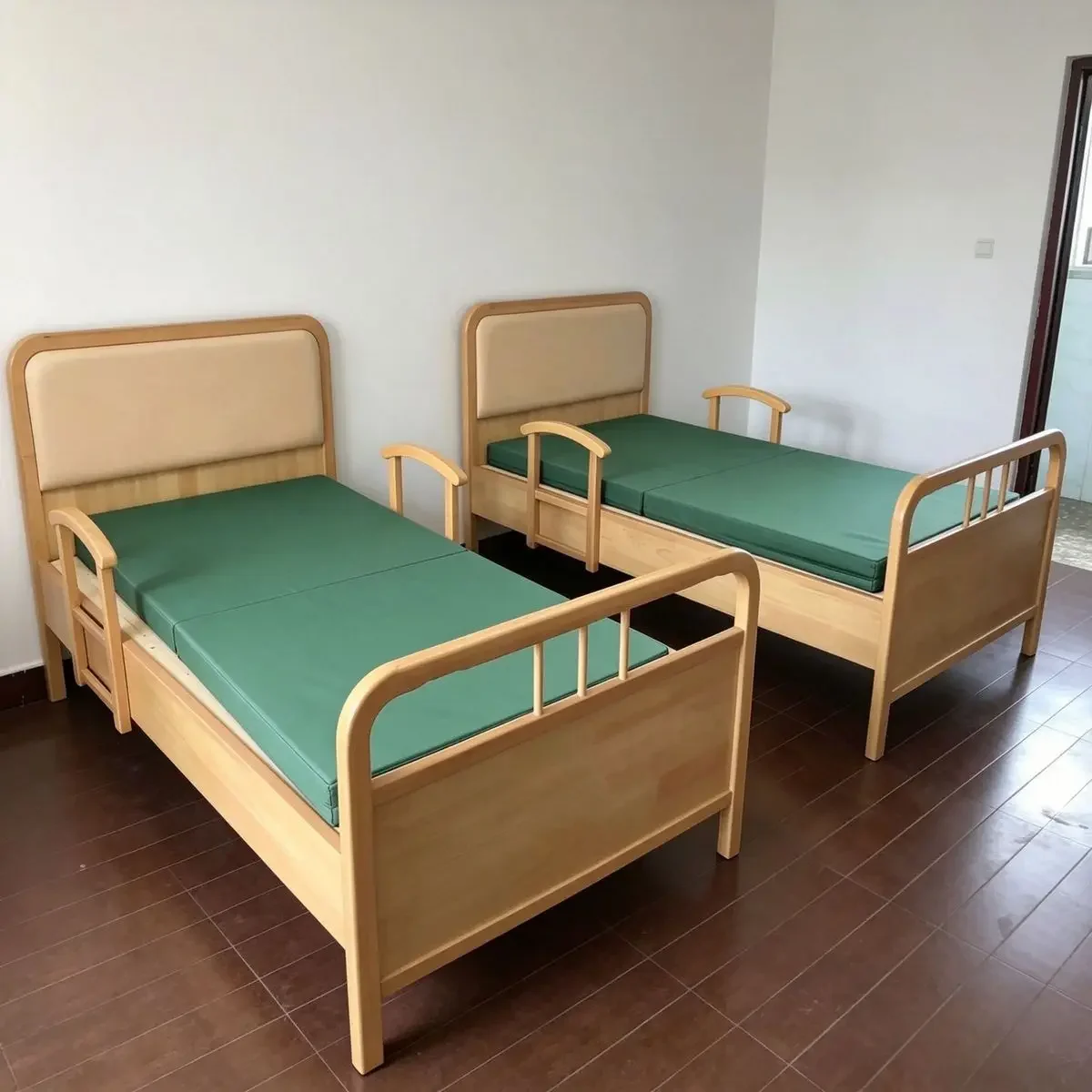 Home for the elderly safety Solid wood 1.2 Solid wood  Elderly care  Home with guardrail Soft bag
