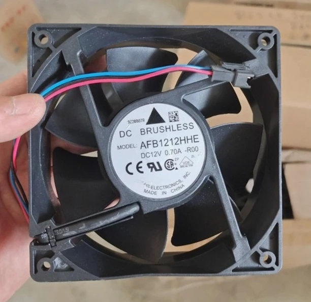 

Совершенно новый оригинальный AFB1212HHE 12 В 12 см 12038 0,70 А Gale объемная скорость вентилятора охлаждения корпуса быстрая доставка
