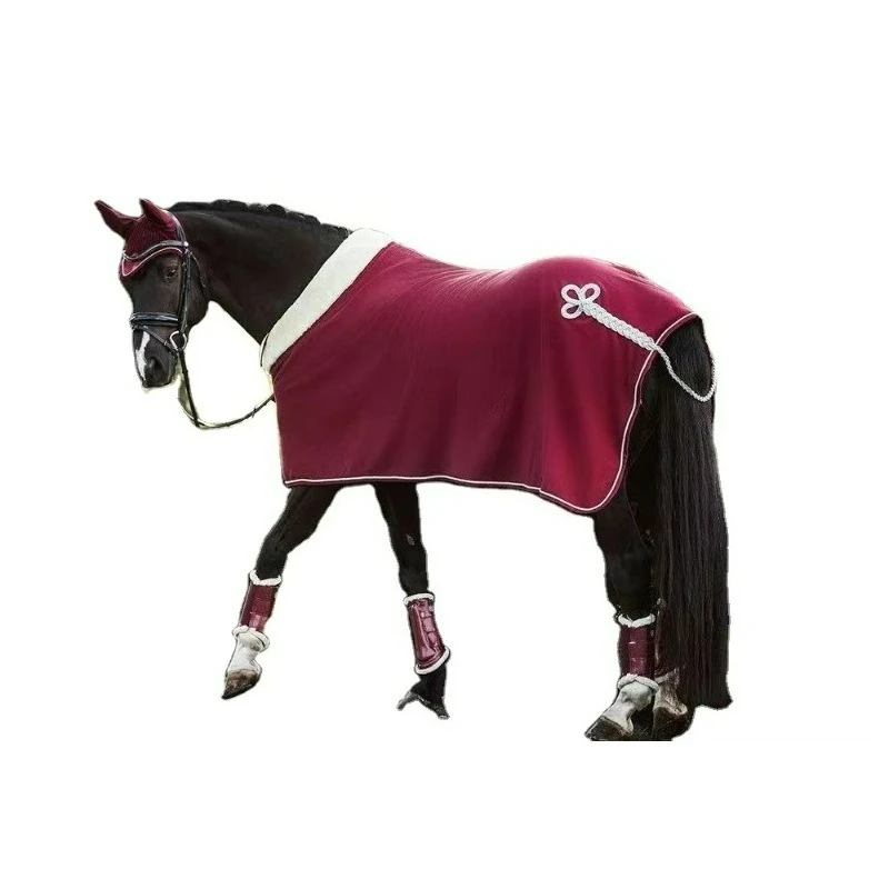 

Водонепроницаемое одеяло для лошадей ручной работы из экологически чистых материалов, идеально подходит для скачек и ежедневной защиты лошадей, прочное и долговечное.