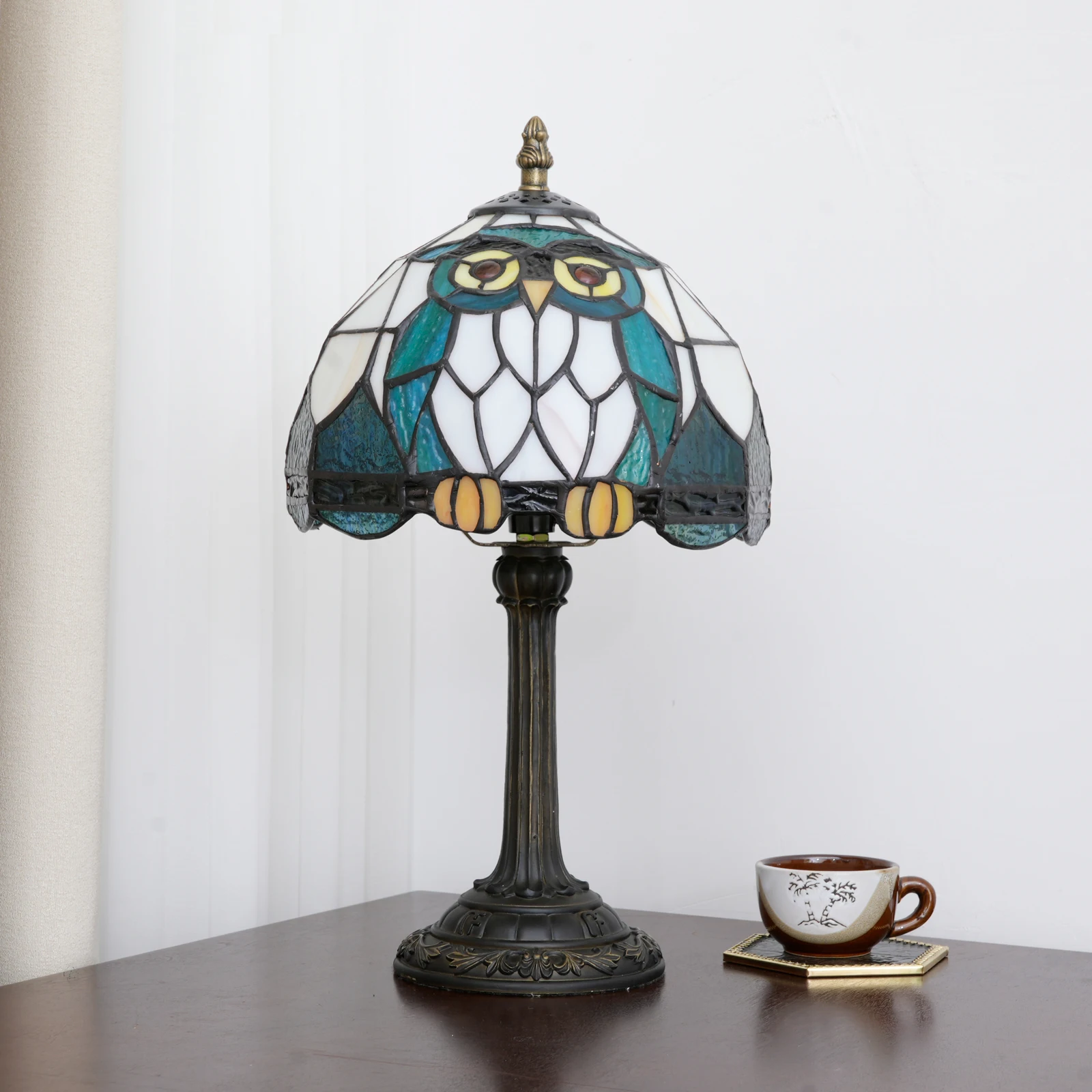 Owl Animal Style Stained Glass Table Lamp Vintage Bedroom Bedside Light for Home Office Art Decor Reading Light Graduation Gift