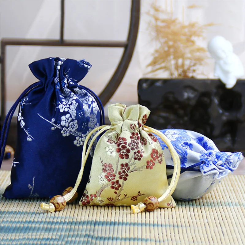 1Pc Flower Embroidery Satin Drawstring Pouch Silk Bag Wedding Candy Gift Bags Necklace Bracelet Beads Jewelry Storage Bags