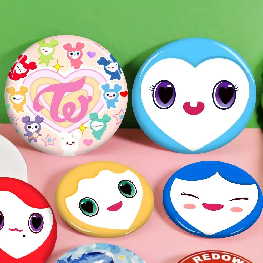 T-TwiceS Im Yoo Hirai Park Kim 32/44/58mm סיכות עגולות בעבודת יד לתרמיל תכשיטים אביזרי מתנות תג יצירתי