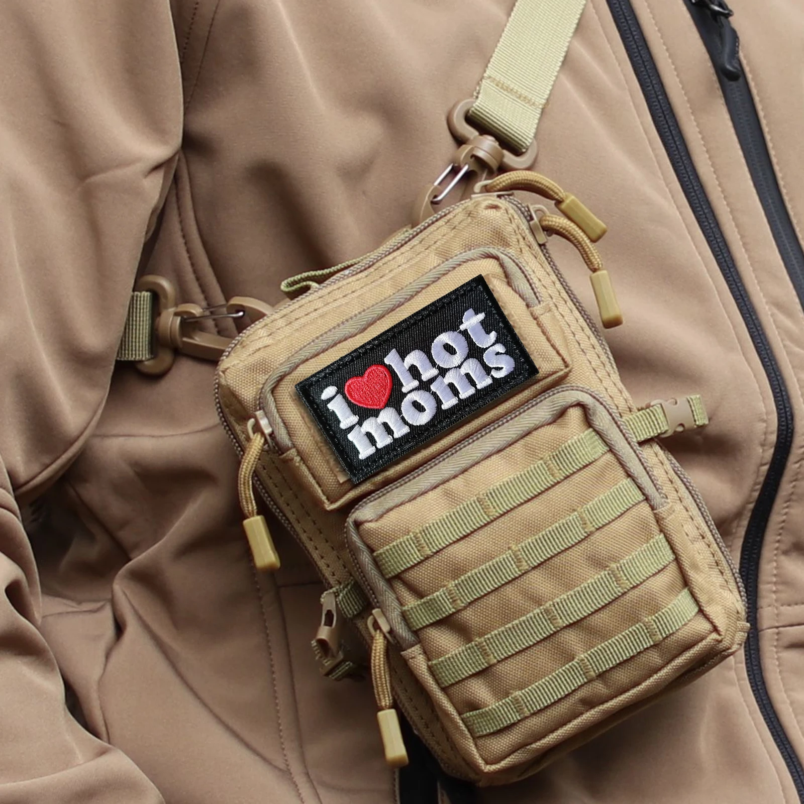 أنا أحب الأمهات الساخنة التكتيكية المطرزة التصحيح مضحك هوك وحلقة ميمي بقع المعنويات شارة الجيش العسكري شارة ظهره ملصقات