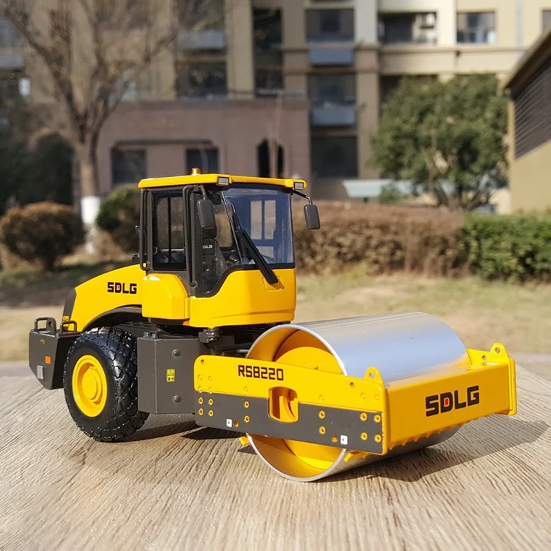 1:35 Scale Lingong RS8220 Single Steel Wheel Road Roller Engineering Vehicle Alloy Model