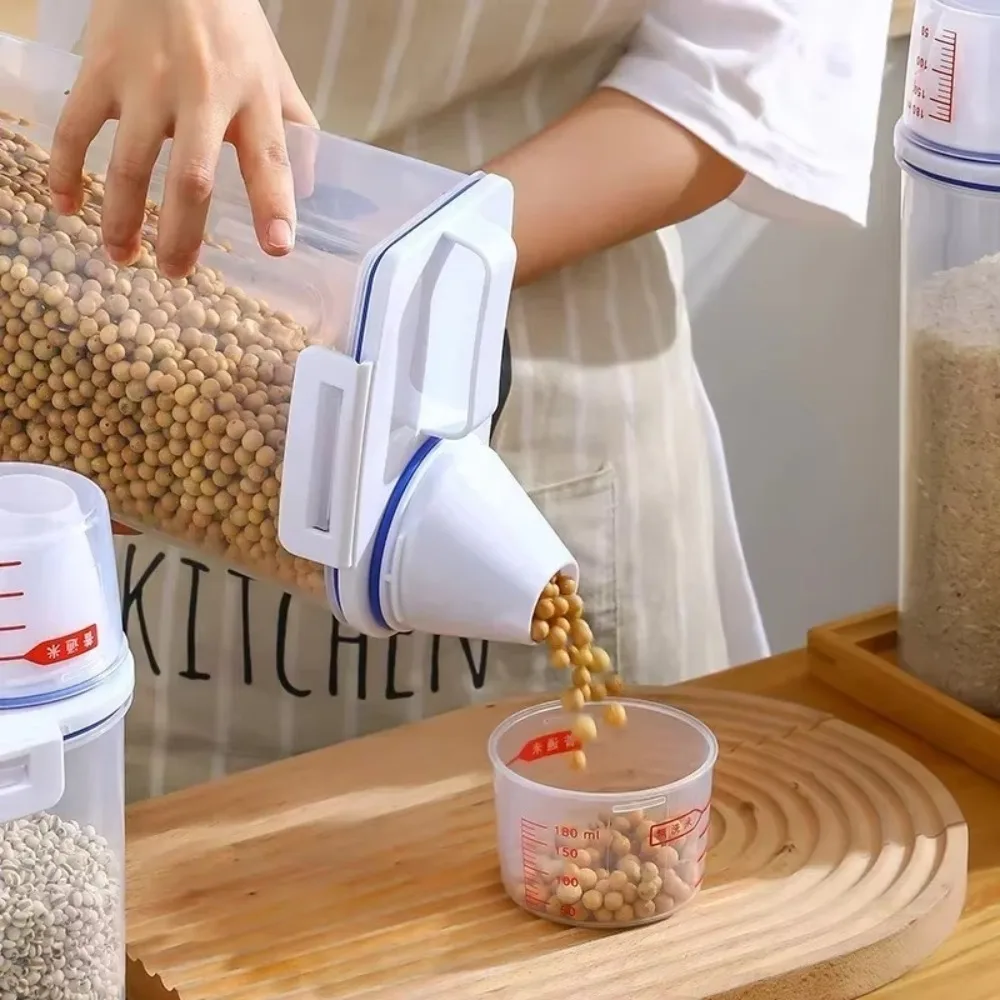

Transparent Kitchen Cereals Storage Box Sealed Moisture Proof Sealed Cereal Bucket Rotary Lid with Measuring Cup