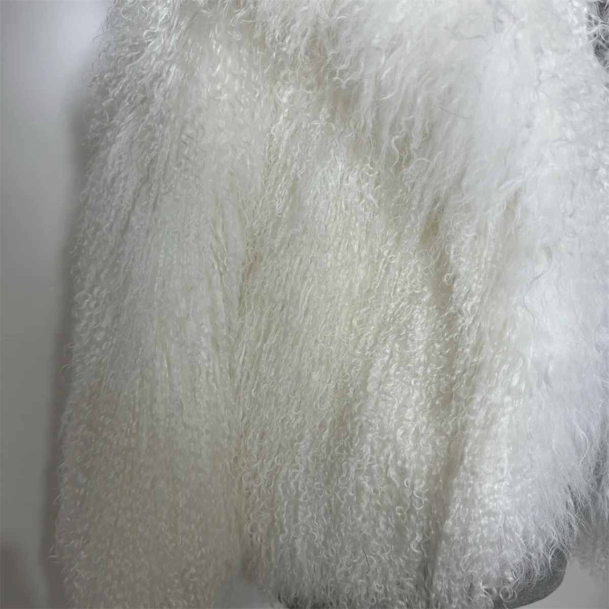 Fashion Real Mongolian  Lamb Fur length 60cm Women Natural Sheep Fur Jacket With Lapel Short Fur Outerwear