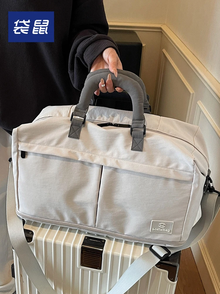 kangaroo-travel-bag-ladies-high-aesthetic-lage-bag-foldable-and-hangable-portable-storage-bag-for-women-faionable-trendy