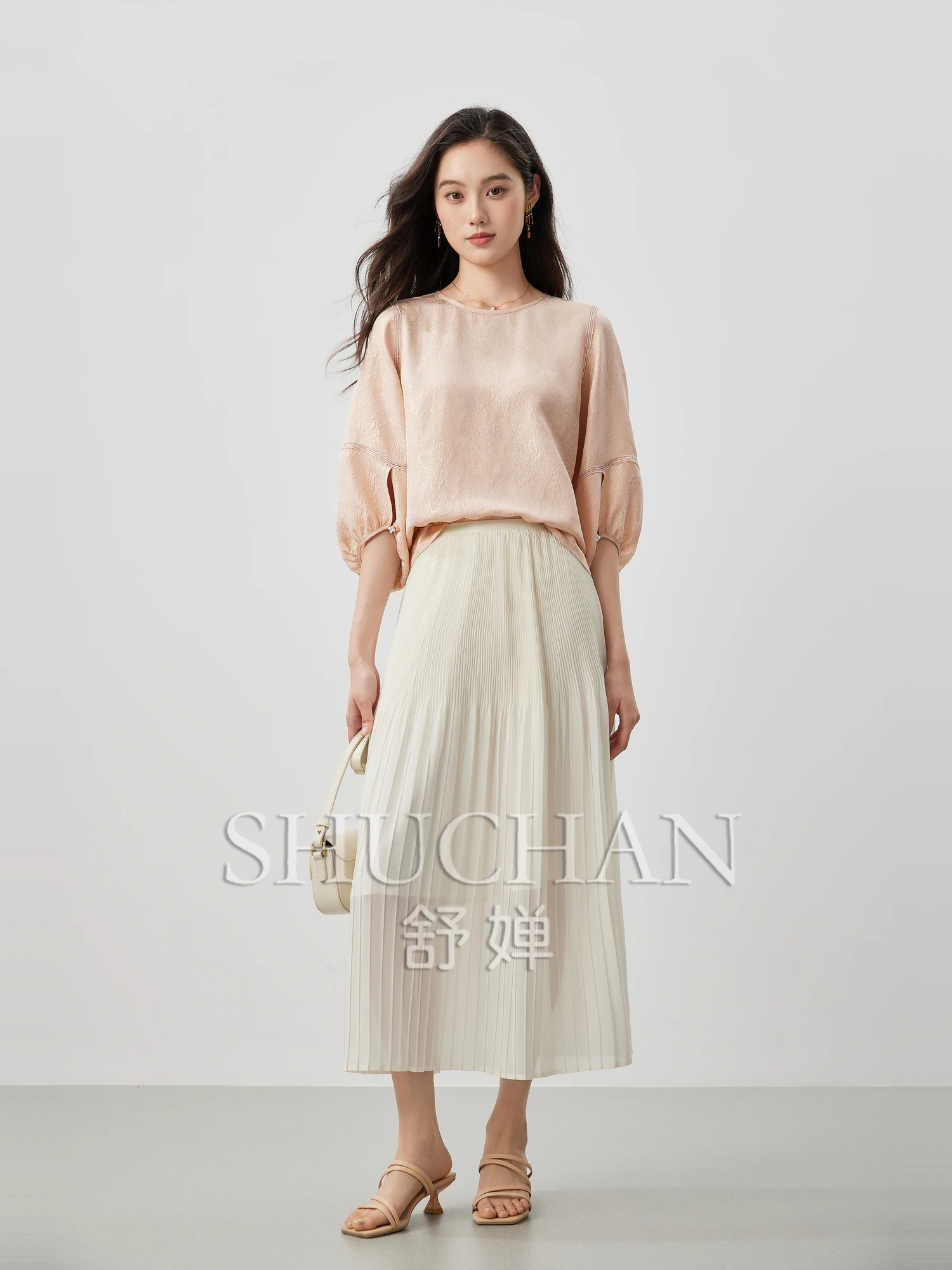 

19 Mmi Gold Leather Crown Music Crepe Sprinkled Gold Jacquard Texture Loose Literary Blouse and Shirt Women