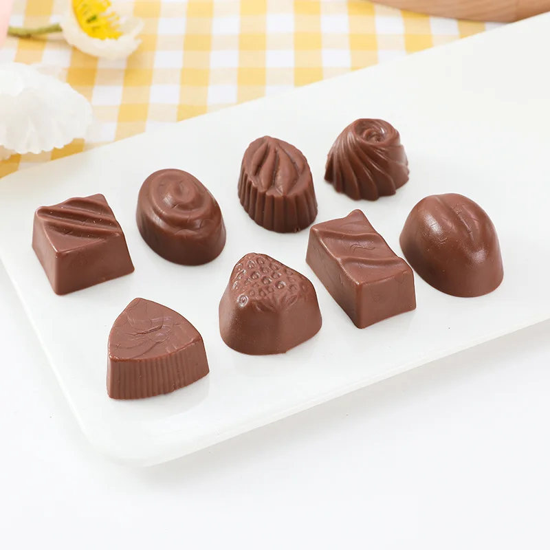 Simulierte reine schwarze Schokolade, Haselnuss, Weiß, Braun, Rumgeschmack, Dessertladen, Bäckerei, Café-Display, gefälschte Lebensmittel 8 Stück/Set – Detail 5