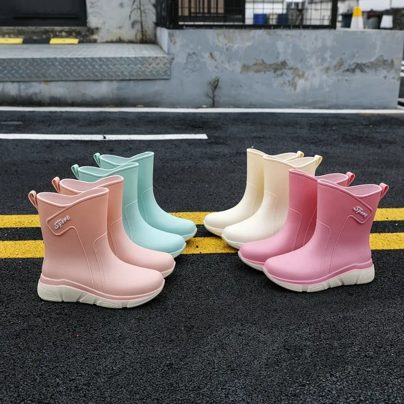 Fashion Women\'s Rain Boots Mid-tube Rain Shoes For Women PVC Thick-soled Non-slip Rubber Shoes Waterproof Kitchen Work Boots