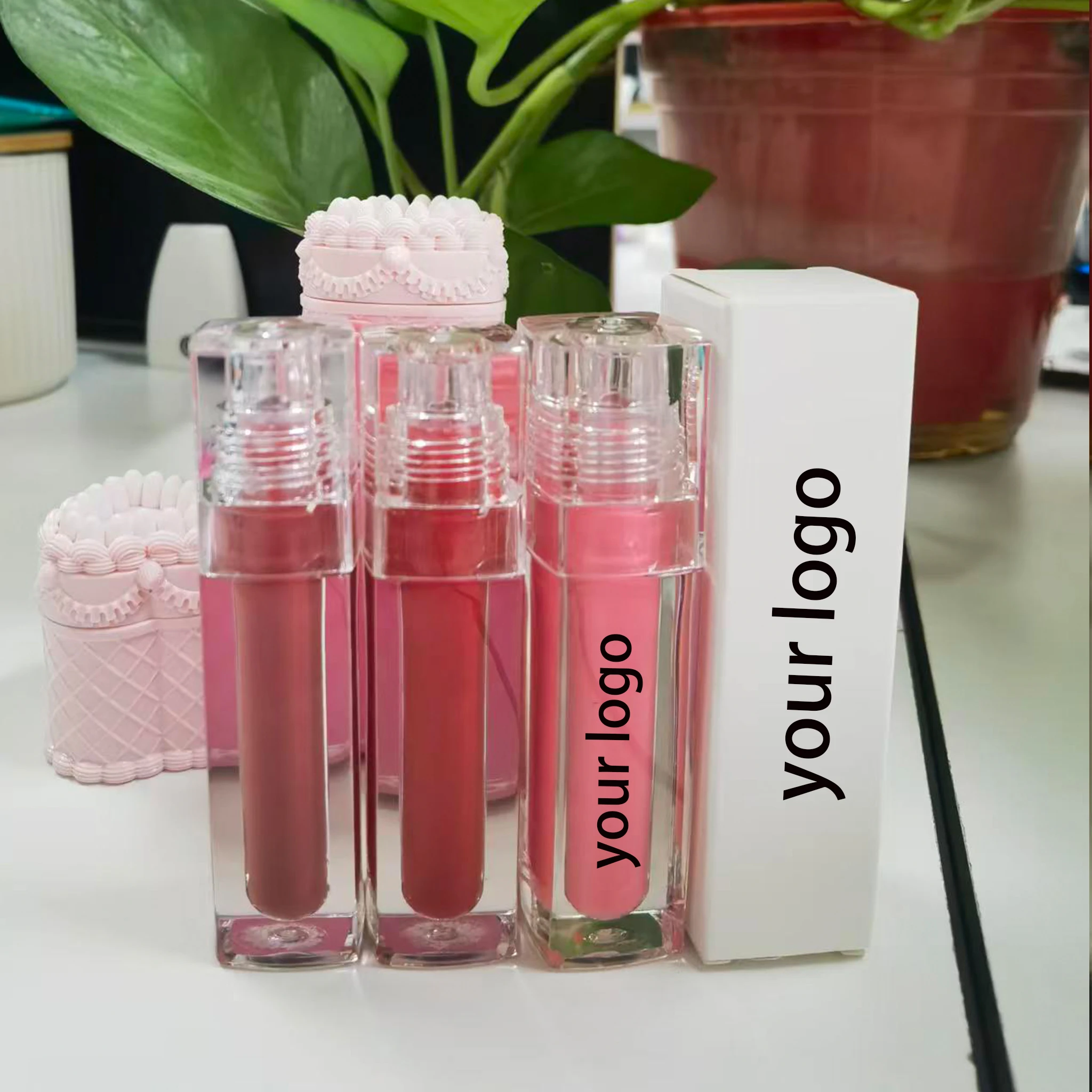Glossy Moisturizing Non Sticky Diamond Shimmer Sparkle Lip Gloss Private Label Custom Logo Vegan Makeup Wholesale Beauty