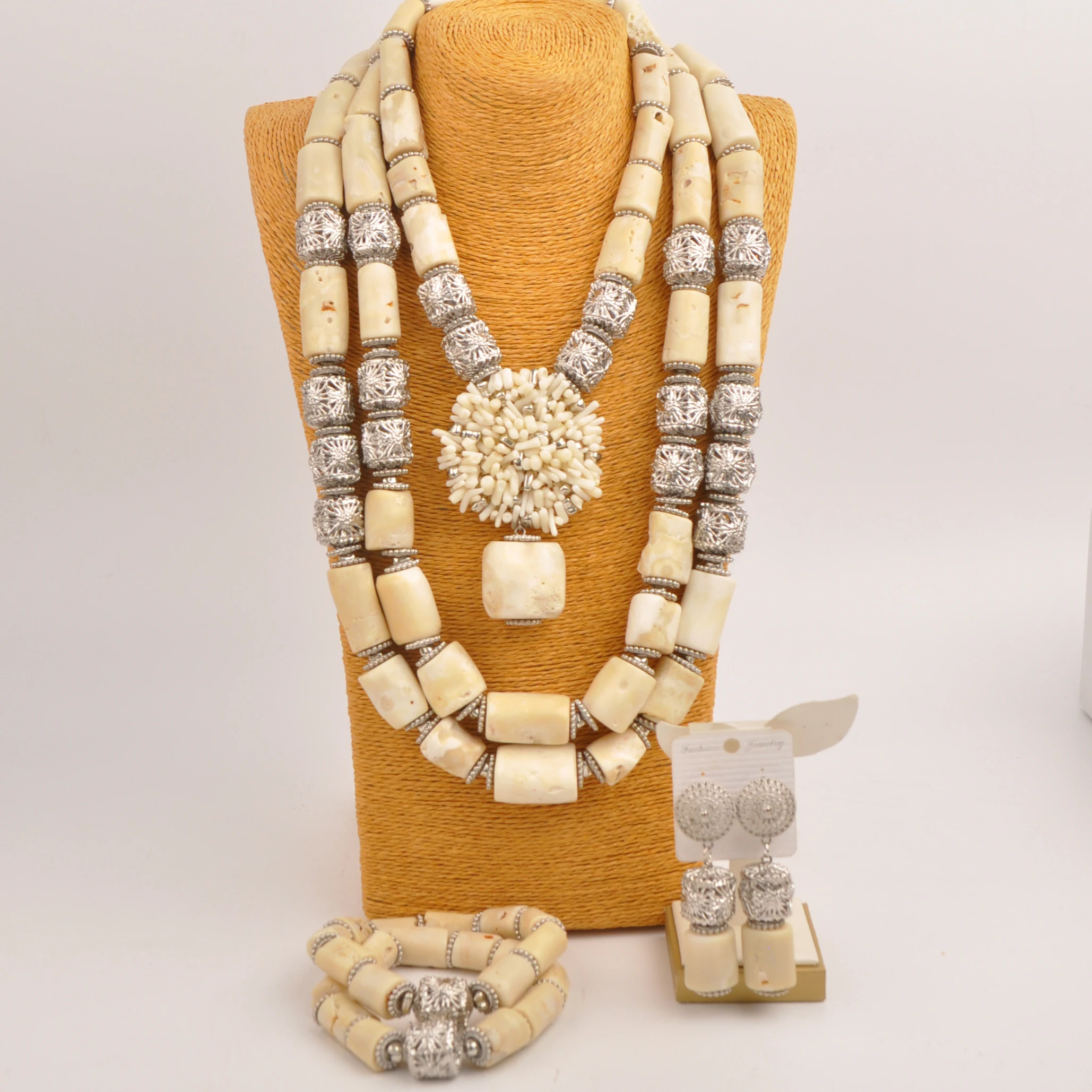 

Fashion White Coral Bead Necklace Nigerian Wedding African Bridal Jewelry Sets