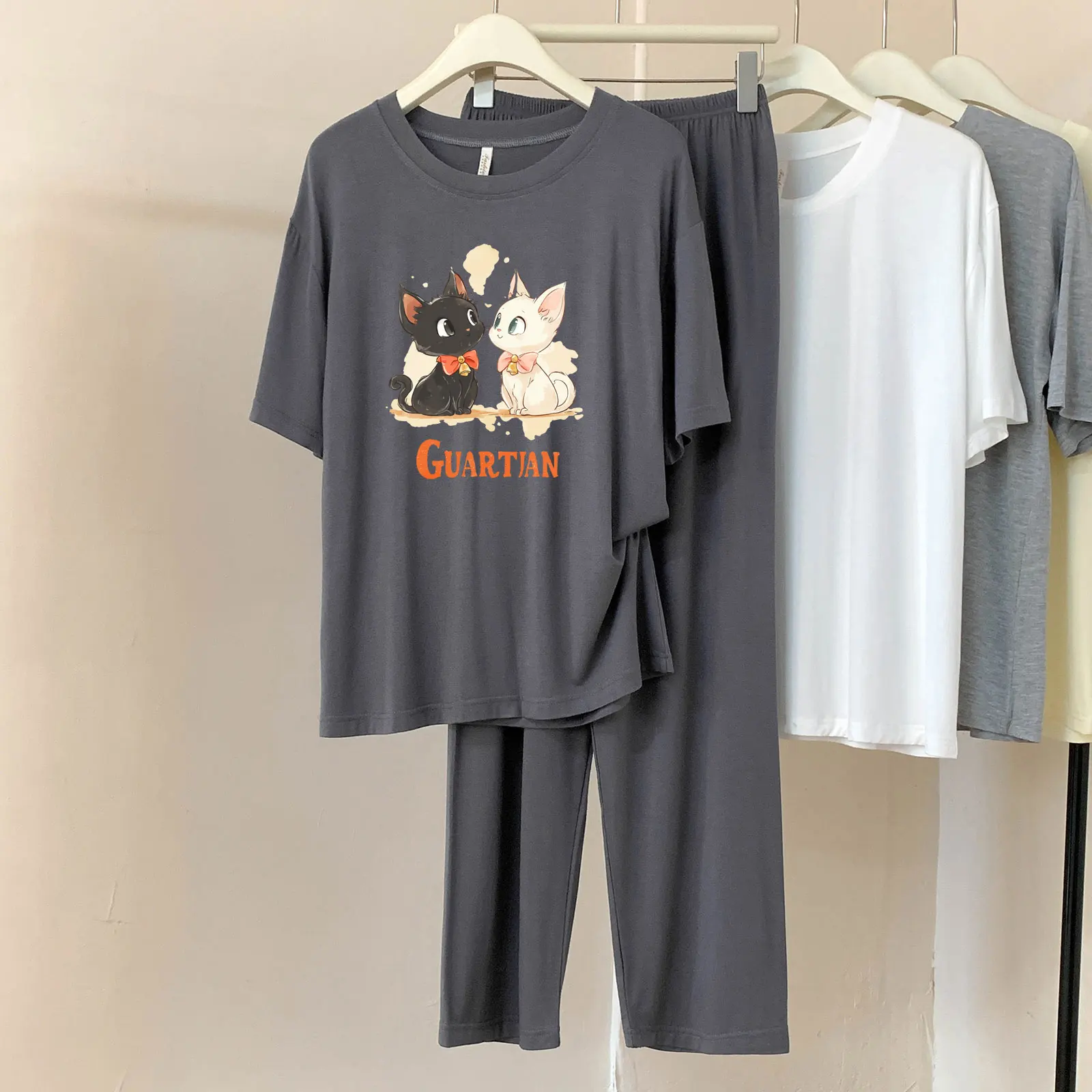 تيار مستمر 107 #     الفراولة الأرنب الكرتون طباعة قطعتين قصيرة طول مشروط القطن قصير الأكمام بنطلون المرأة منامة مجموعة الربيع و