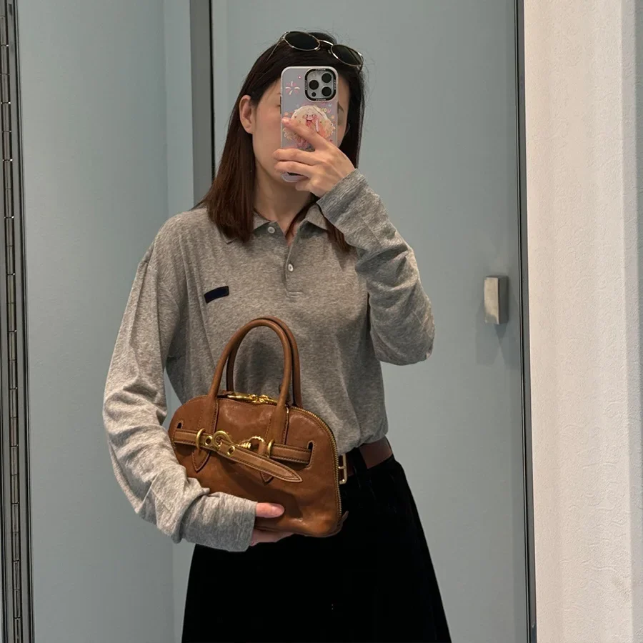 تي شيرت كاجوال عصري برقبة بولو على طراز Miu للخريف والشتاء بتصميم بسيط وتطريز شبابي متعدد الاستخدامات للنساء #4