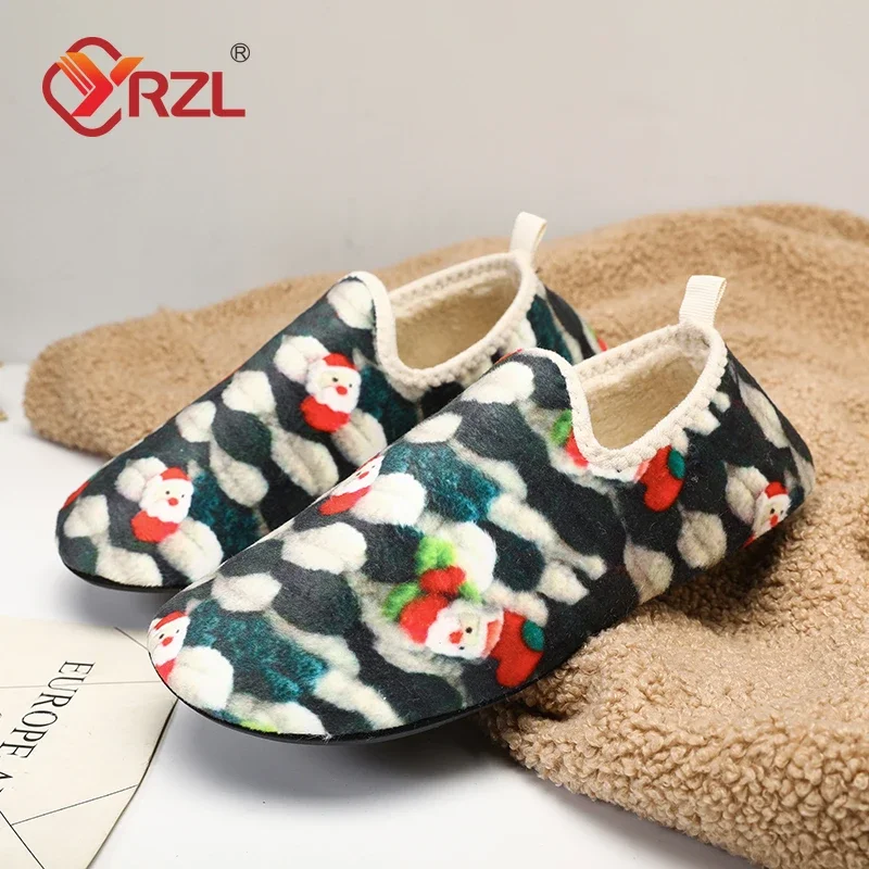 

YRZL Winter Cotton Shoes Men Christmas Print Warm Slip on Lightweight Slipper Women Plush Home Cotton Loafers Unisex Warm Shoes