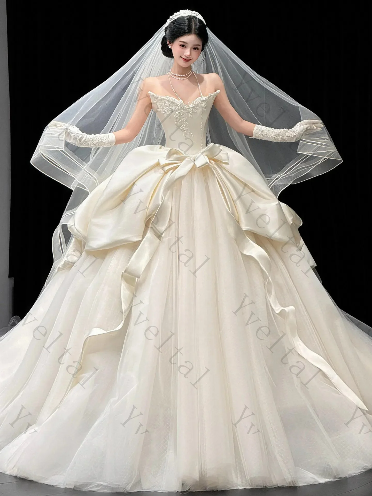 Customized Strapless Lace Ball Gown Wedding Dress Large Bow Decor Voluminous Skirt Bridal Gown for Church Wedding Ceremony