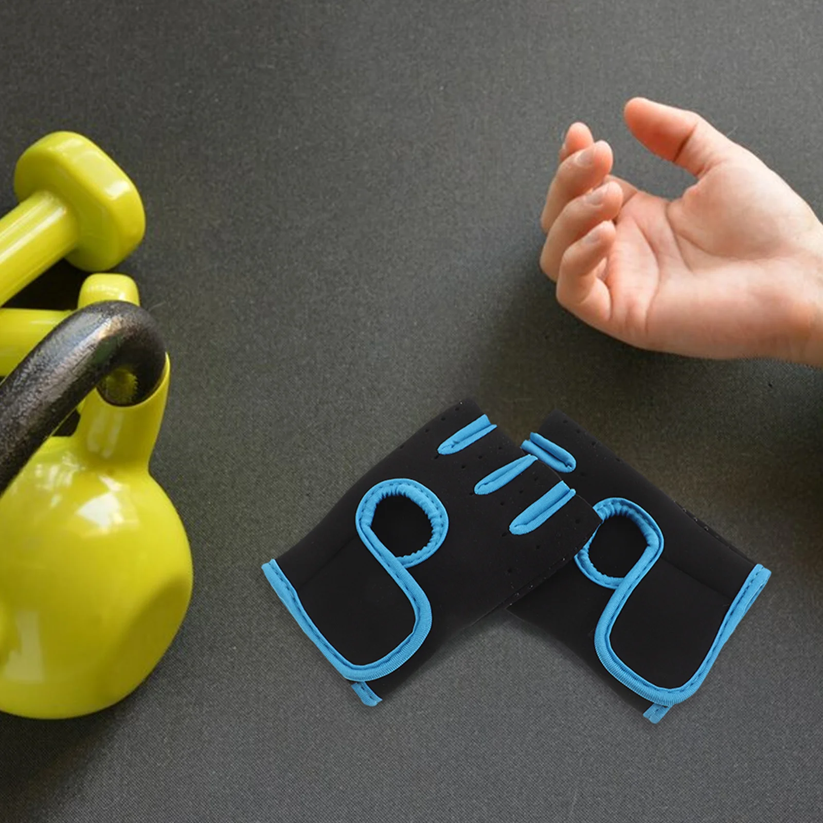 

1 Pair Breathable Half Finger Workout Fitness Gloves Non-Slip Yoga Cycling Training Outdoor Sports Gym Mittens Lifting Biking