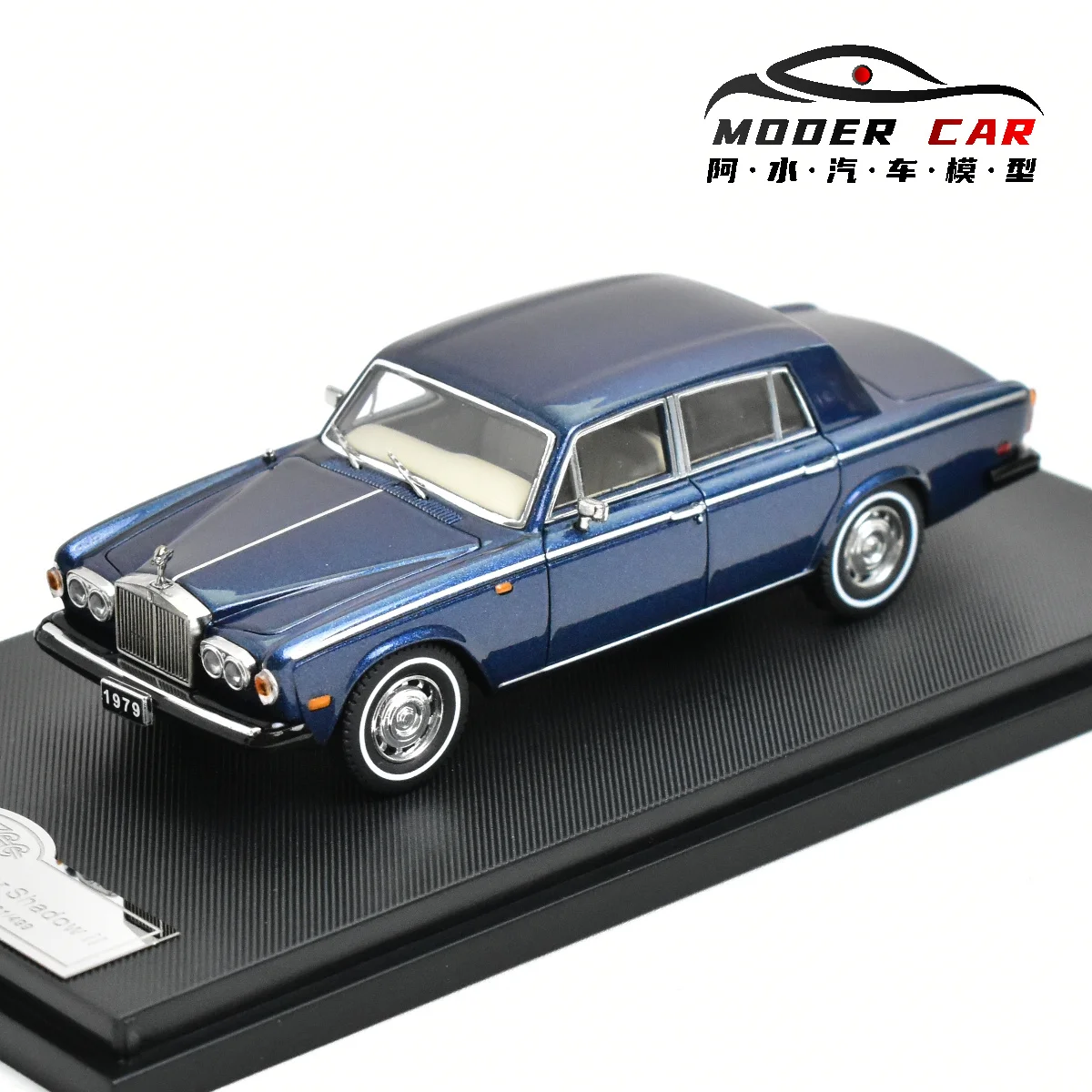 Модель автомобиля GFCC 1:64 Rolls Royce Silver Shadow II