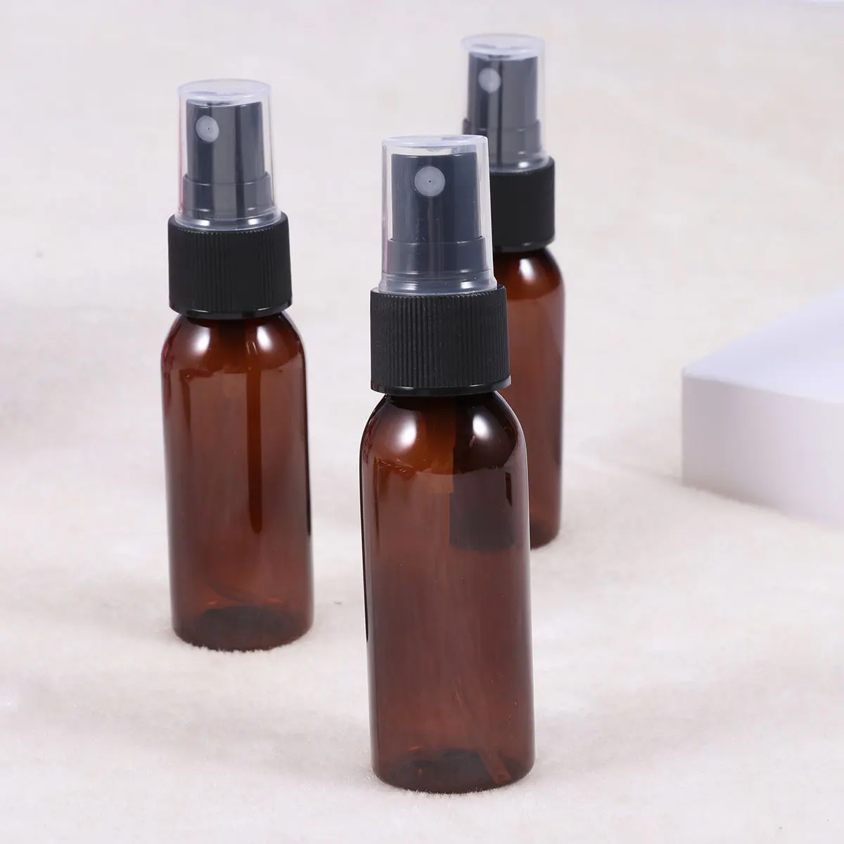 30ML Mist Spray Bottle Empty Refillable Bottles Mist Travel Perfume Makeup Dispenser Plastic Essential Amber Oil Sprayer