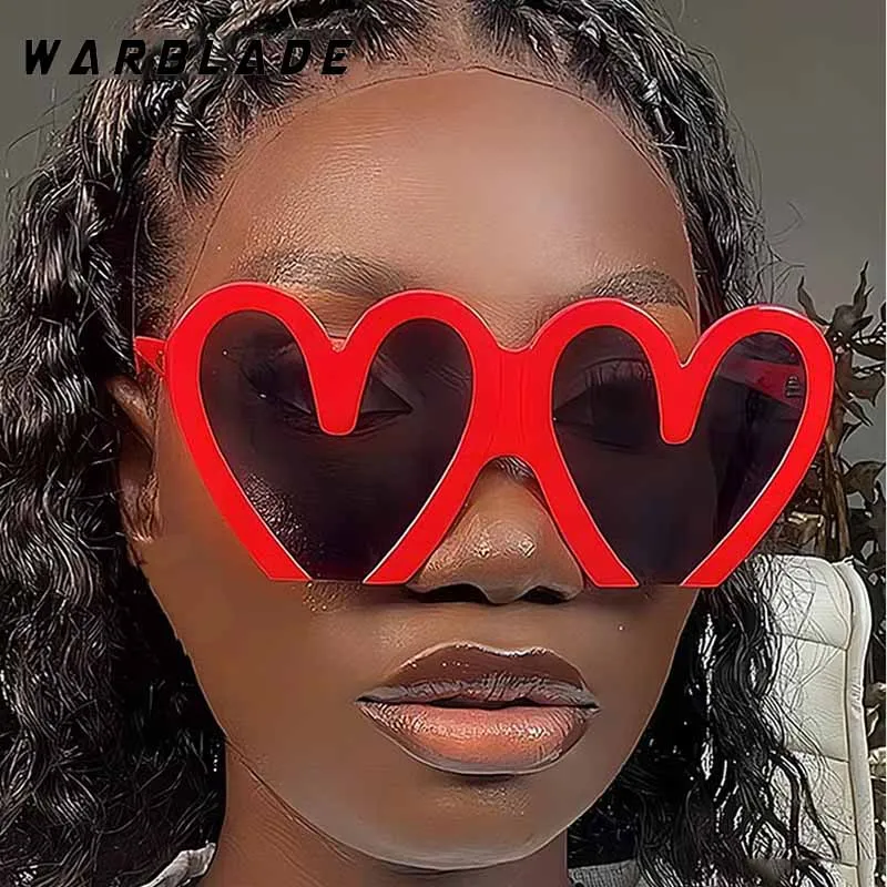 

Trendy Design Oversized Heart Women Sunglasses New Fashion Punk Men Sun Glasses Street Photography Summer Traveling Shades UV400