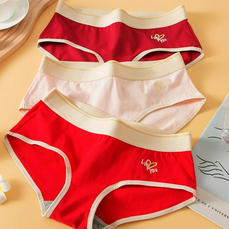 

3pcs Cotton Women's Panties Mid-waist Underwear Women Soft and Comfortable Ladies Red Underpants Breathable Women's Briefs New