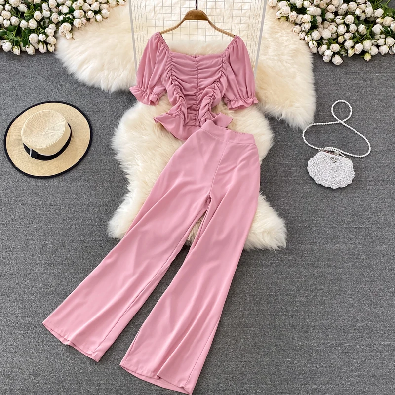 Conjunto Casual F da Moda: Calça Plona de Cintura Alta e Csa Curta de Gola Quadrada com Caimento Justo