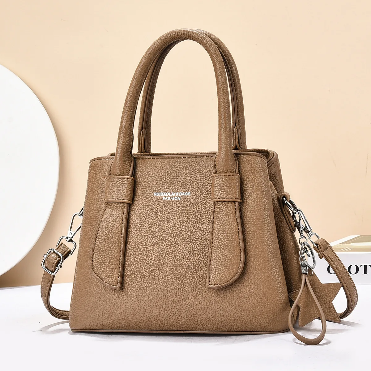 

​ ​ Лето 2025 г., однотонная большая сумка, большая вместительная сумка на плечо для женщин, минималистичная модная сумка, стильная сумка Carryall ​