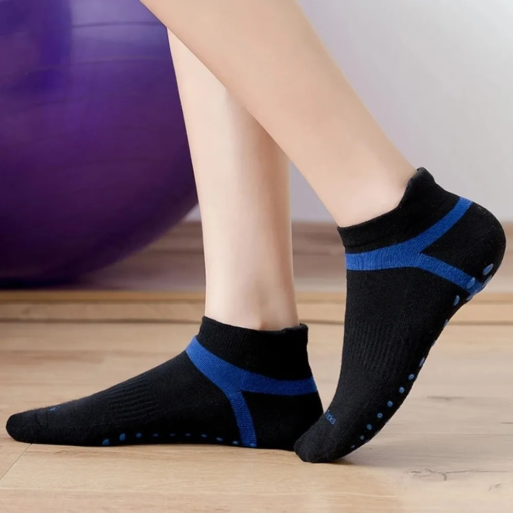 

New Professional Women Yoga Socks Anti-slip Dance Pilates Ballet Fitness Pilates Socks Cotton for Gym Floor Socks Unisex