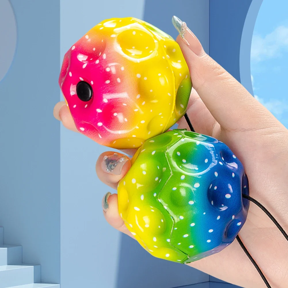 ลูกบอลยางรีบาวด์แบบมีสายรัดข้อมือ สำหรับออกกำลังกายข้อมือหรือเล่นสนุก เหมาะสำหรับวัยรุ่นและผู้ใหญ่