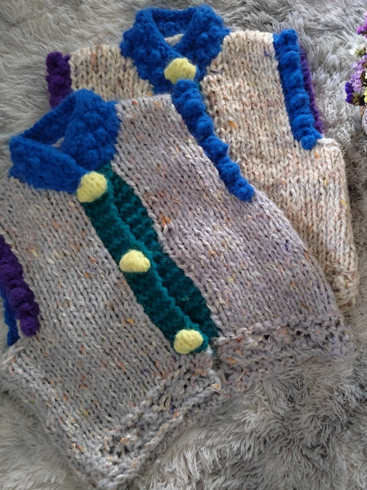 

Утепленный вязаный жилет ручной работы с цветными блоками, круглым вырезом, 3D-эффектом, винтажный дизайн, молодежный стиль, женский, синий