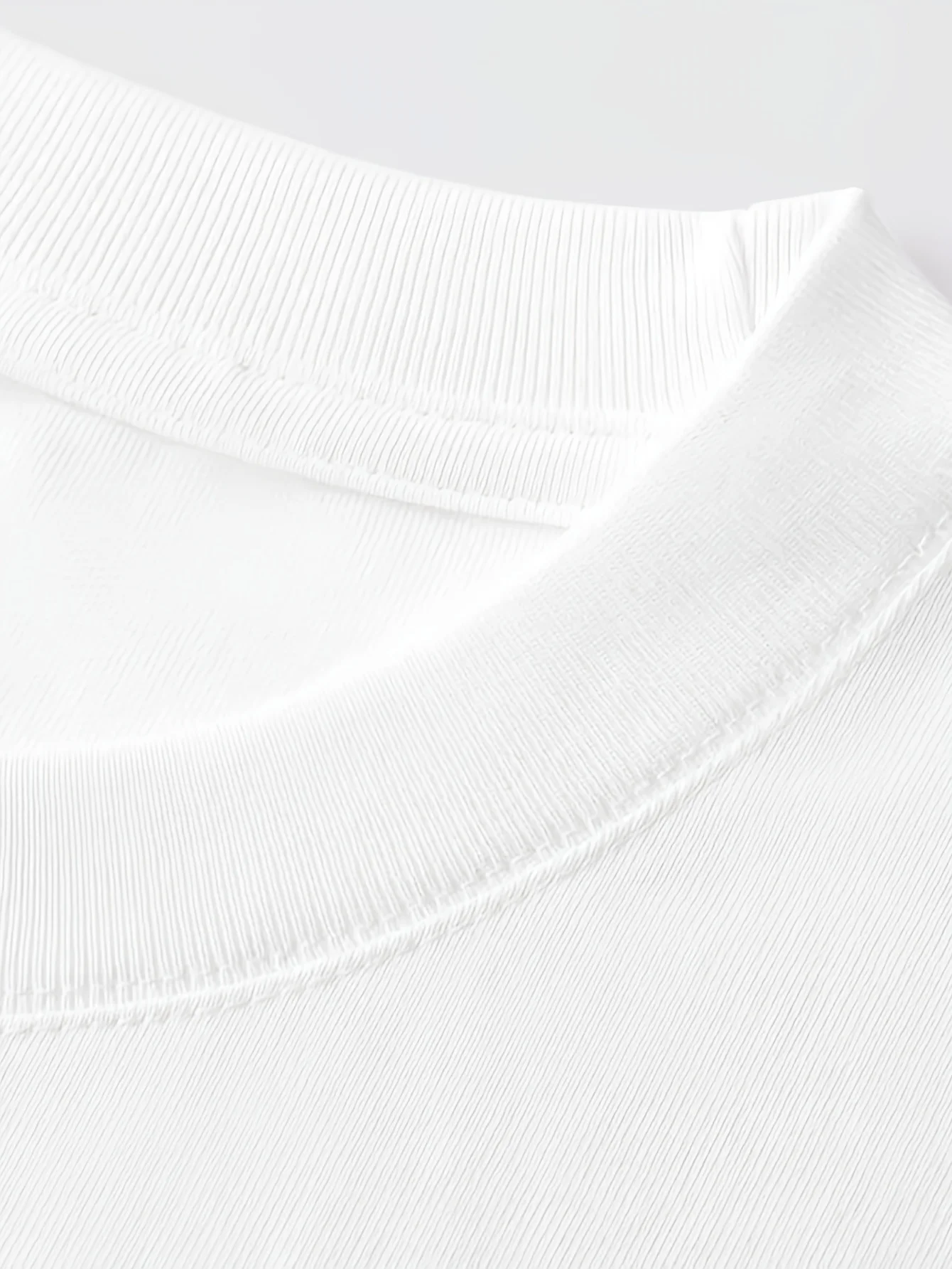 تي شيرت Easter Faith Over Fear مطبوع فضفاض كاجوال أبيض مع تفاصيل فيونكة للنساء، ملابس يومية