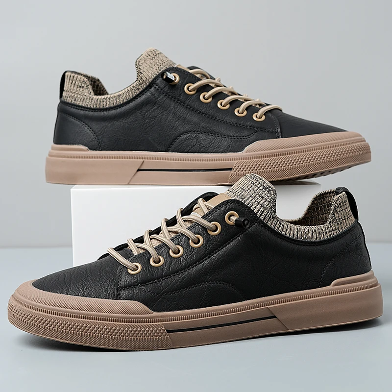 

Men's Retro Fashion Low-top All-season Lace-up Soft-soled Trendy Student Leather Shoes in New Large Size Classic Style.