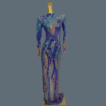 שמלת ערב משובצת בריינסטון מבריקה ומשגעת עם רשת, מתאימה למועד...