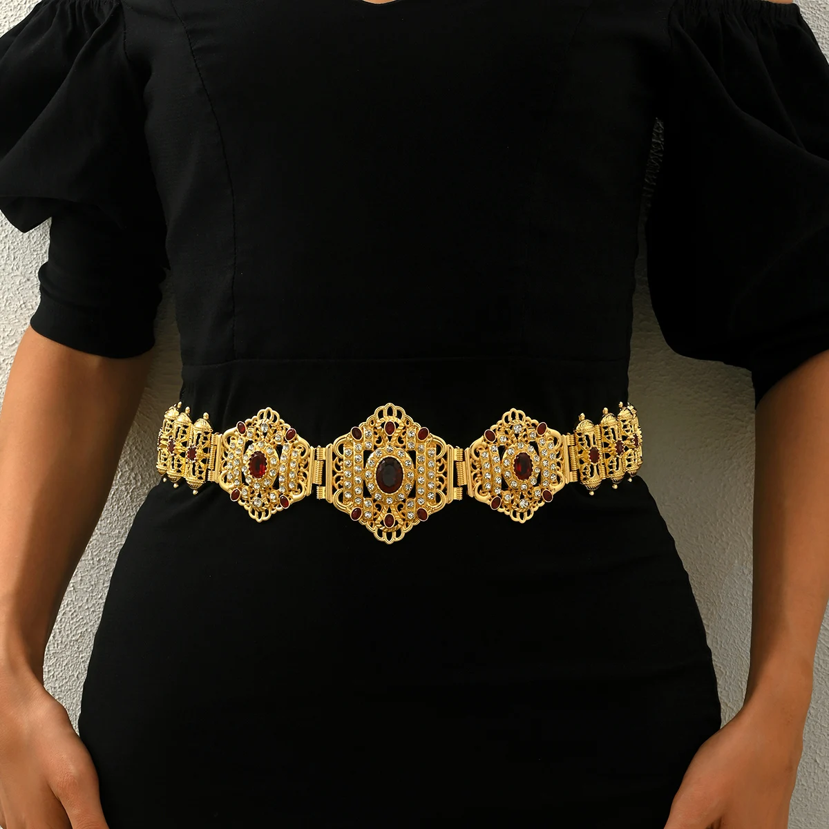 

Vintage Palace Style Kaftan Wedding Belt, Adjustable Length Rhombus Hollow Carved Craft Luxury Bridal Dress Accessory