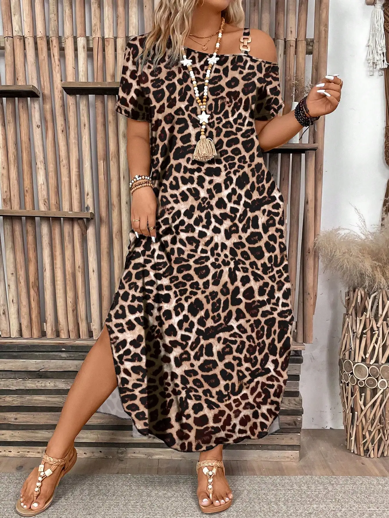 

Leopard Print Off-Shoulder Maxi Dress with Side Slit, Loose Fit for Summer