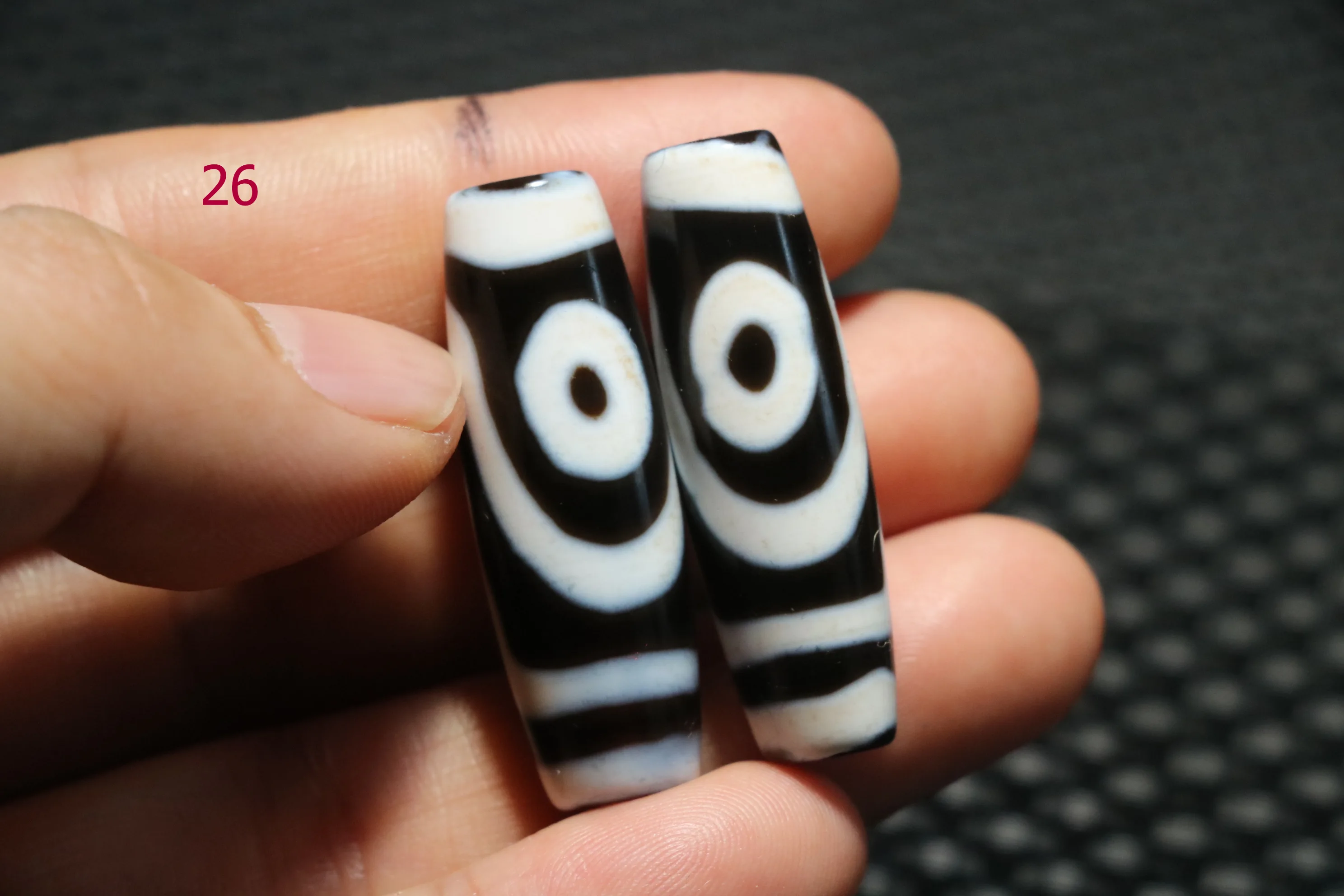 ##26 Set of 2 PCS/Lot Energy Tibetan Old Agate Ruyi 2 Eyed Flat Shape dZi Bead For Bracelets  Jewelry Amulet Timestown