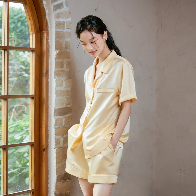 2026 New Women Silk Pajama Set With Chest Pad Short Sleeve Shorts All Season Wearable Outside Loungewear