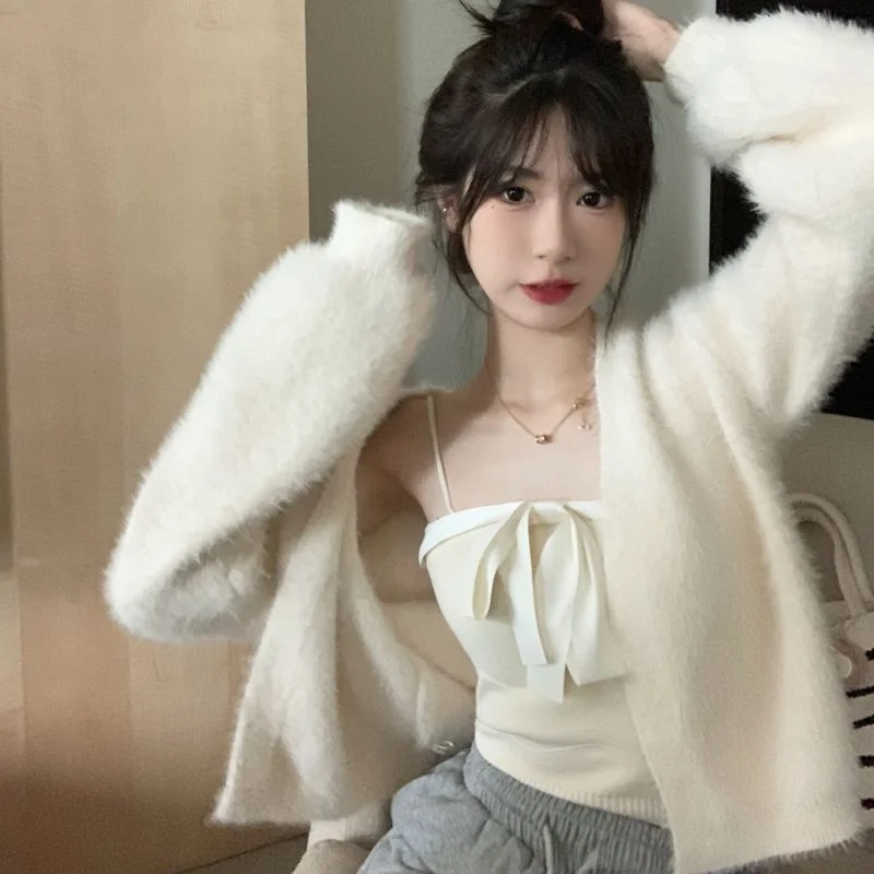 

Soft Glutinous Knitted Cardigan Autumn Korean New Short Plush Long-sleeved Sweater Jacket for Women