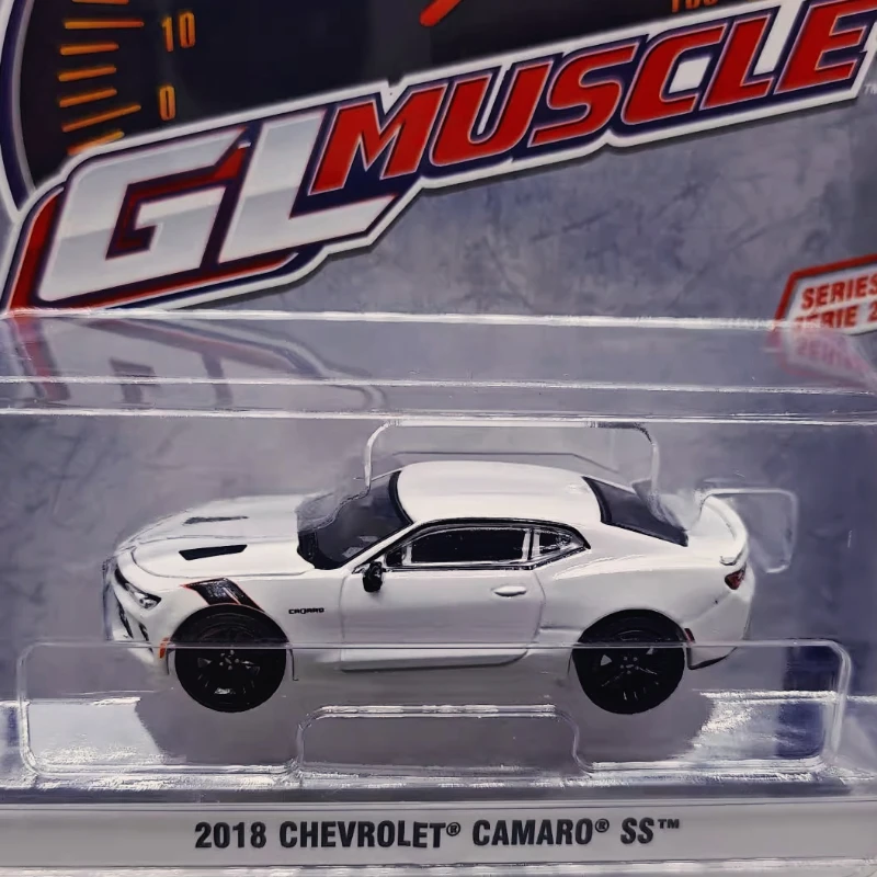 

1:64 Green Light Muscle Series28-2018 Camaro SS Red Line Edition - Серебристый ледяной металл, коллекция игрушек, небольшой подарок, модель, настенный кулон