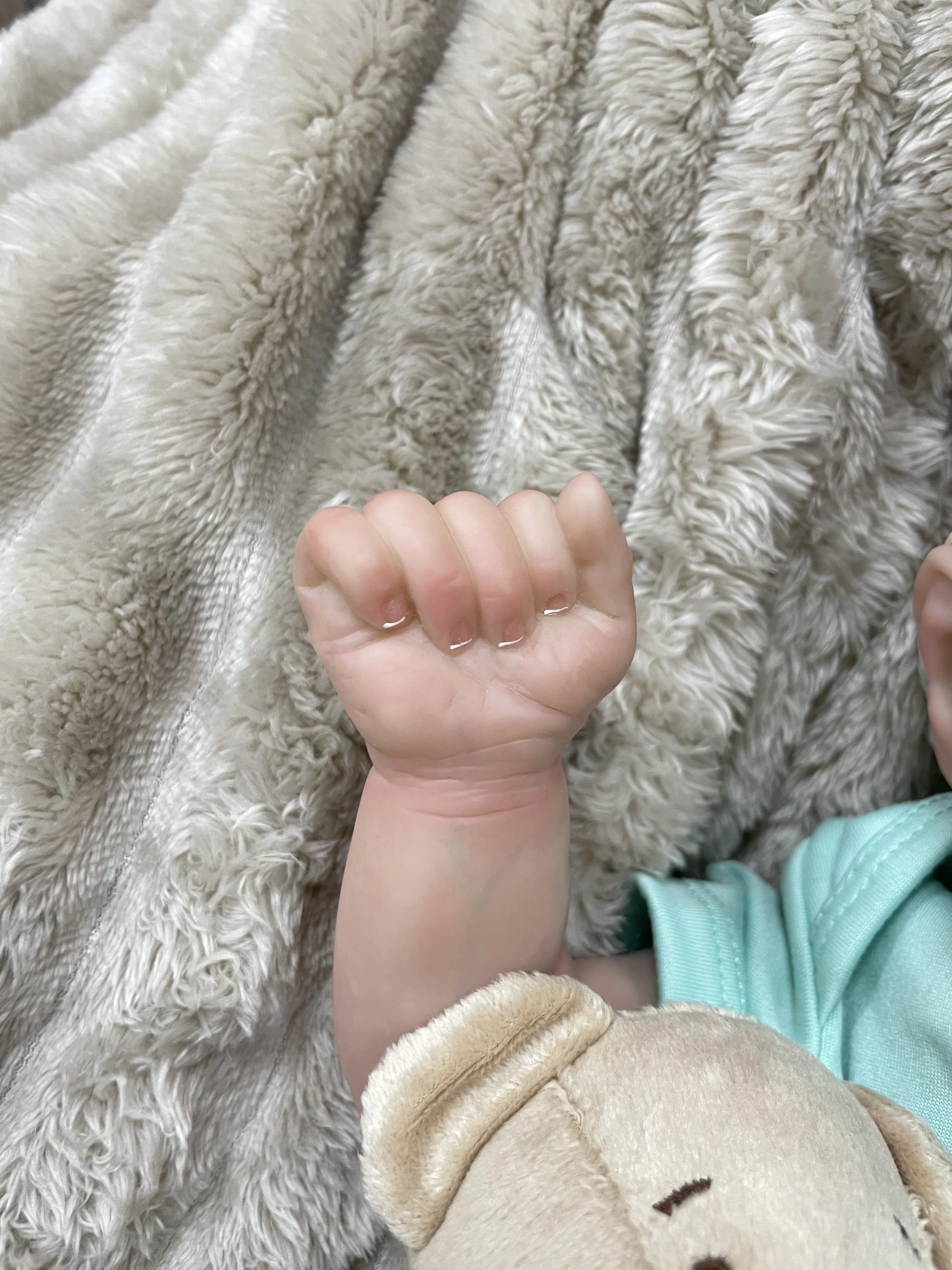 Cokela 19 Zoll/48 cm Großhandel lebendig lebensechte weiche Ganzkörper-Silikonpuppe Babyspielzeug wiedergeborene Puppen Silikon-Babypuppe